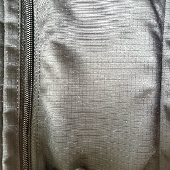 Aritzia TNA Belt Bag With Adjustable Strap, Black - Picture 3 of 4